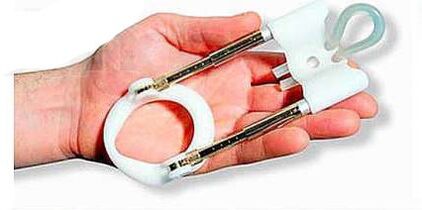 Extender to enlarge the penis